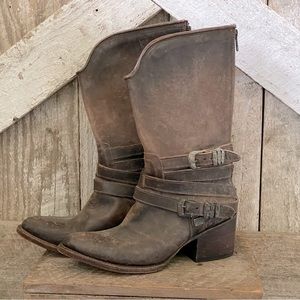 Freebird by Steven Pikes Boot in Stone